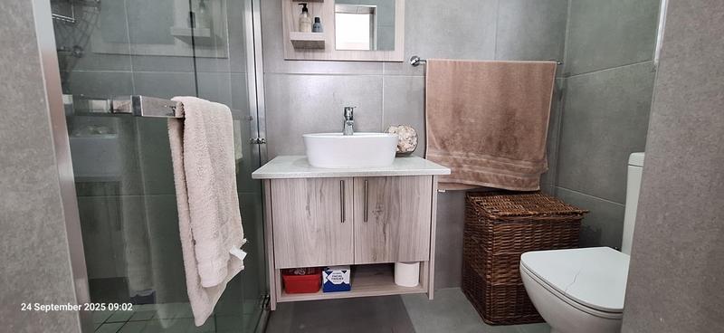 2 Bedroom Property for Sale in Reebok Western Cape